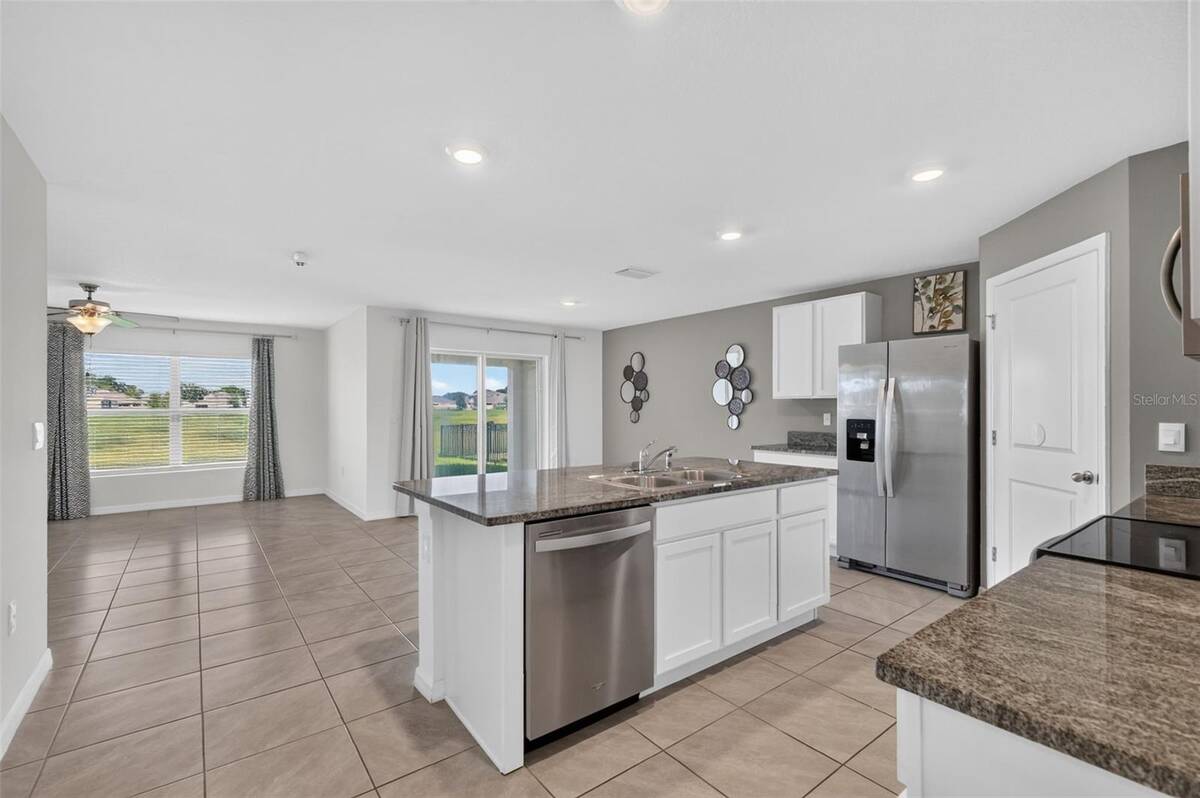 8510 Triumph Circle, Wildwood, FL 34785