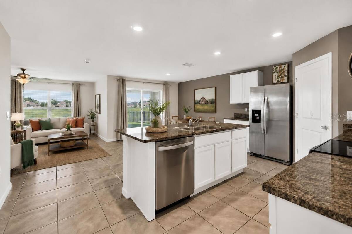 8510 Triumph Circle, Wildwood, FL 34785
