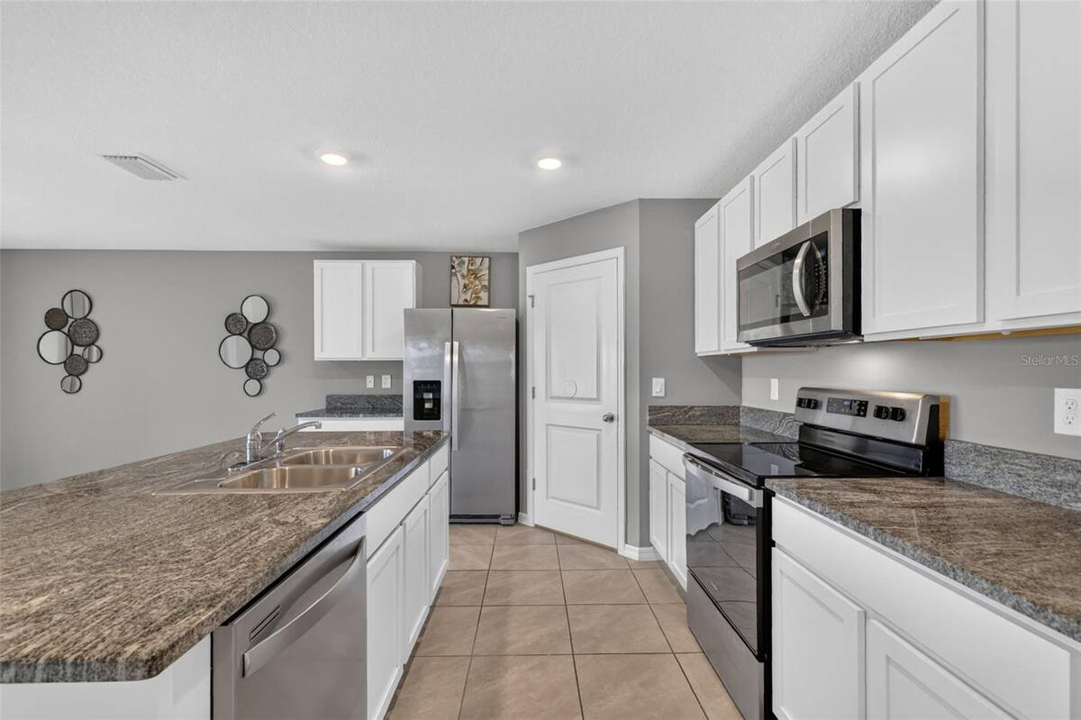 8510 Triumph Circle, Wildwood, FL 34785