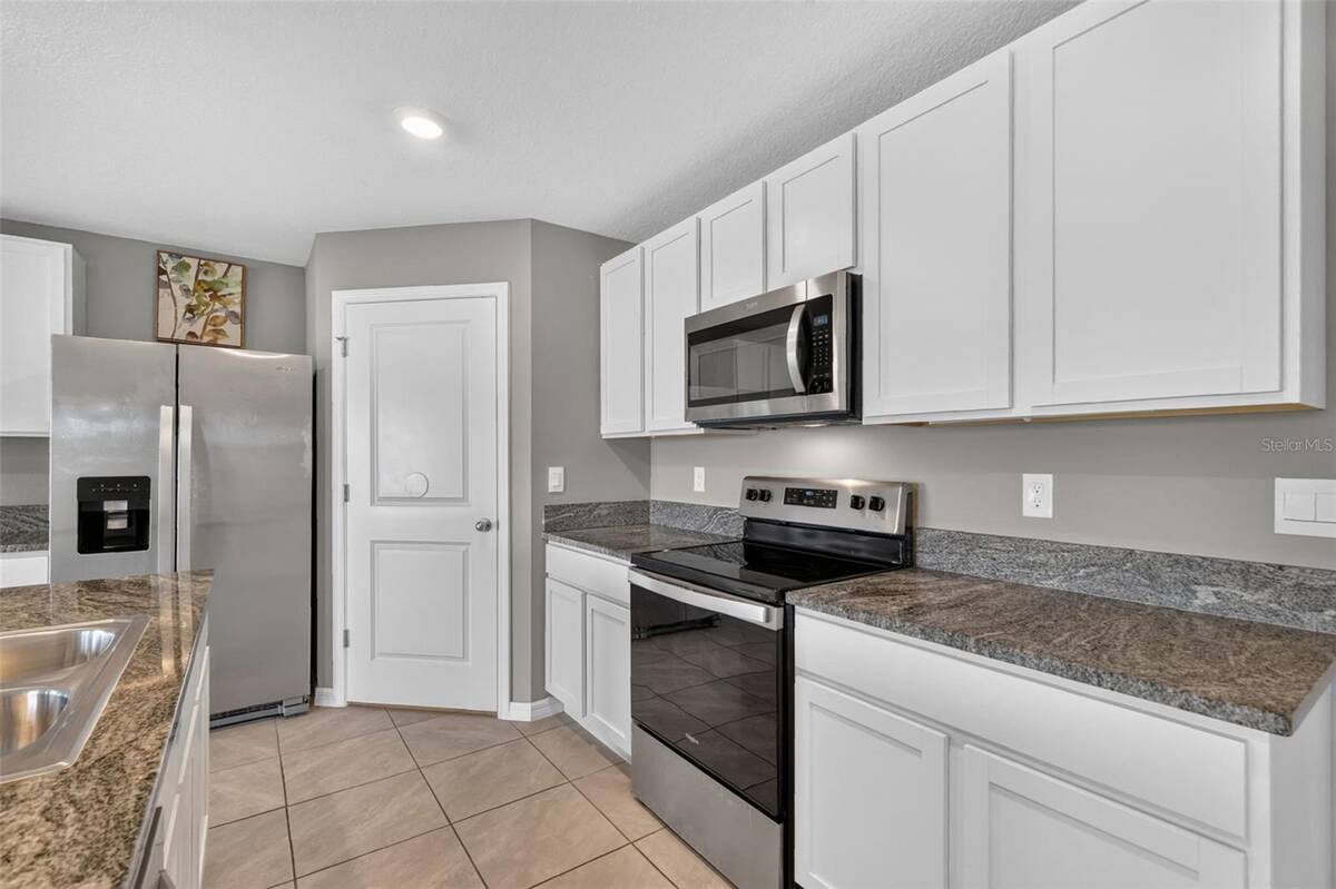 8510 Triumph Circle, Wildwood, FL 34785