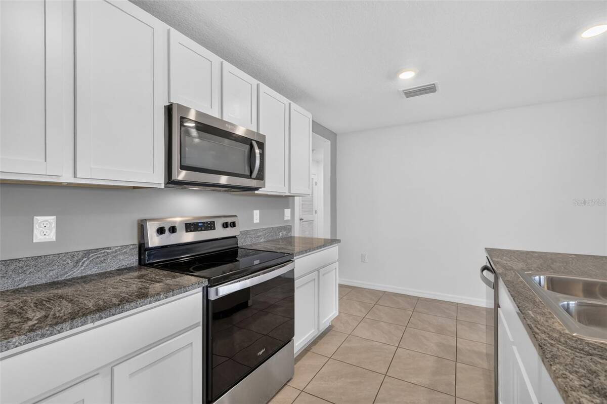 8510 Triumph Circle, Wildwood, FL 34785