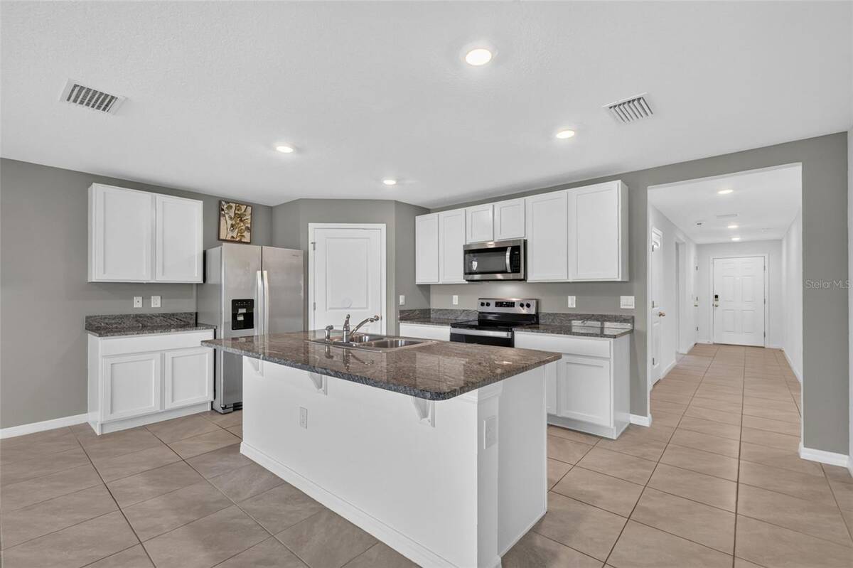 8510 Triumph Circle, Wildwood, FL 34785
