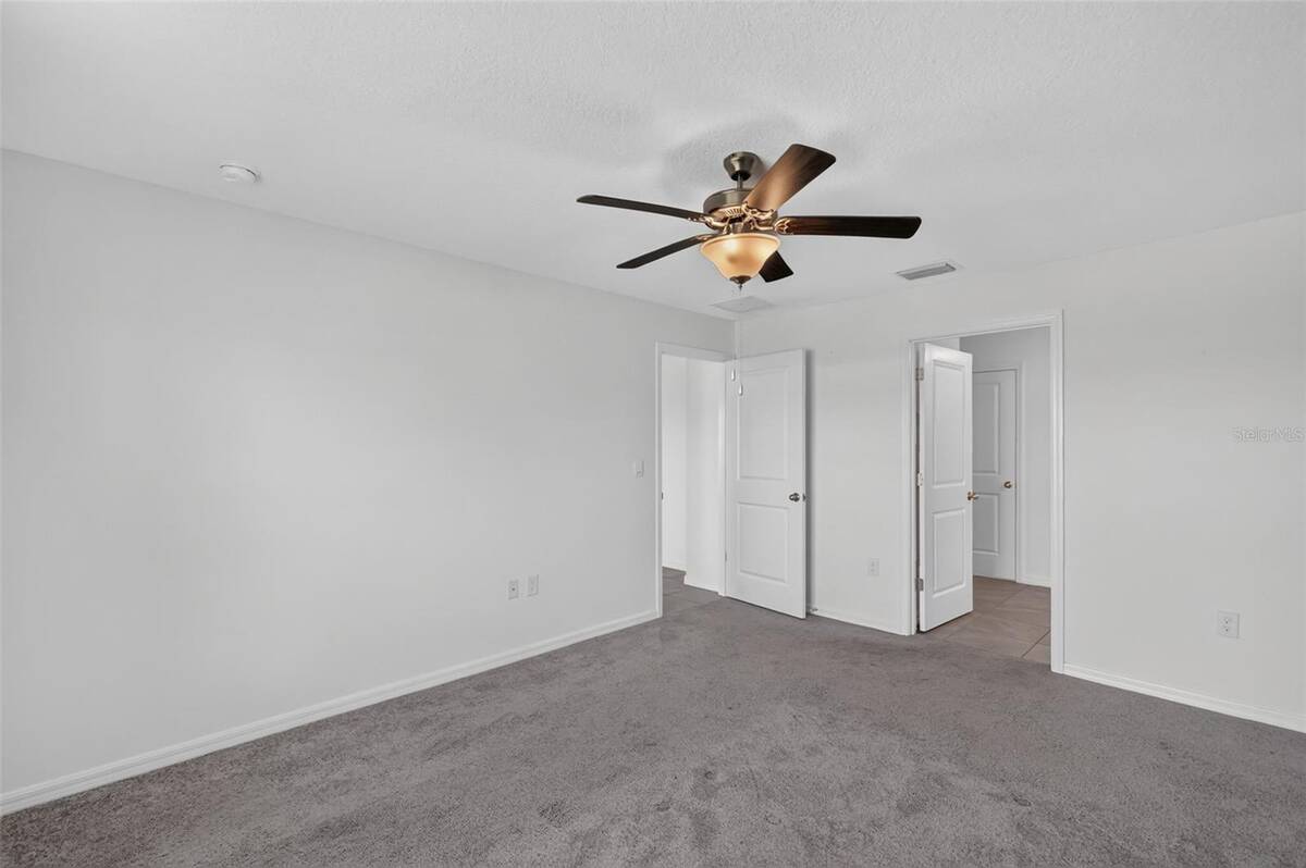 8510 Triumph Circle, Wildwood, FL 34785