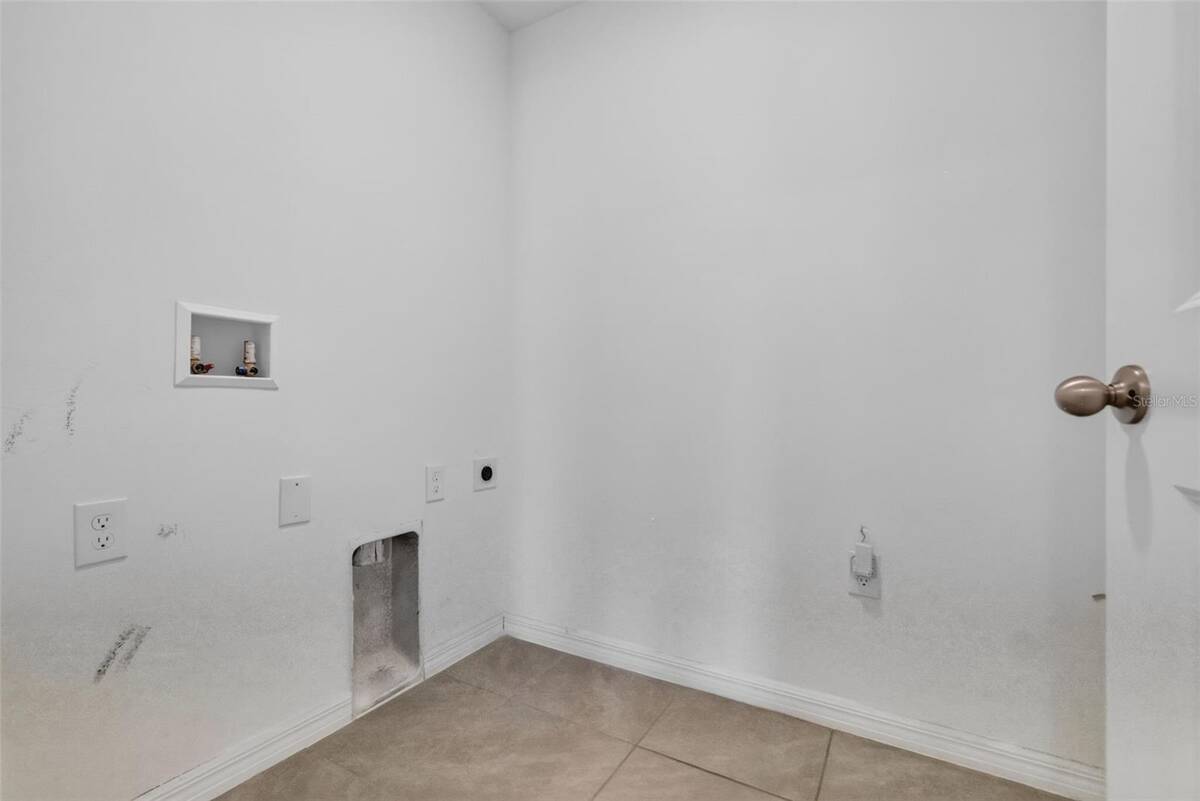 8510 Triumph Circle, Wildwood, FL 34785