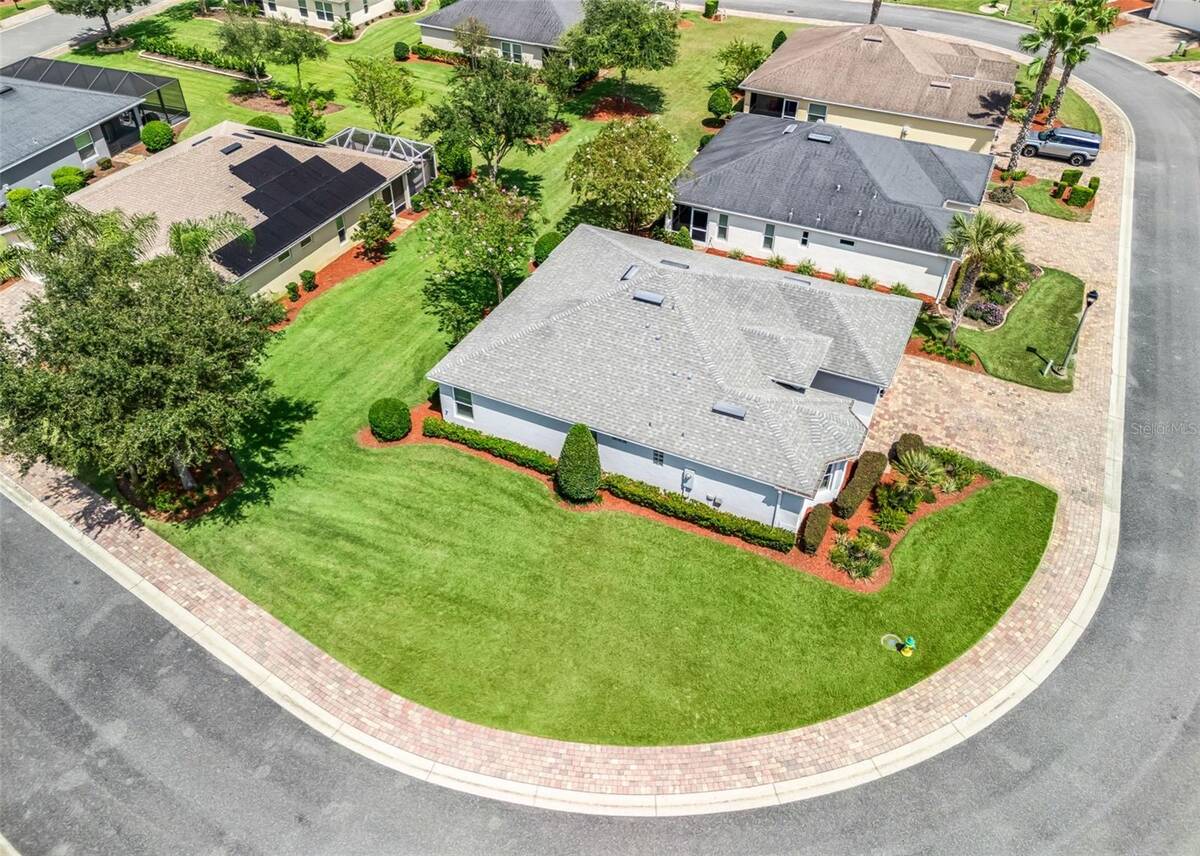 10038 Ketch Kay Lane, Oxford, FL 34484