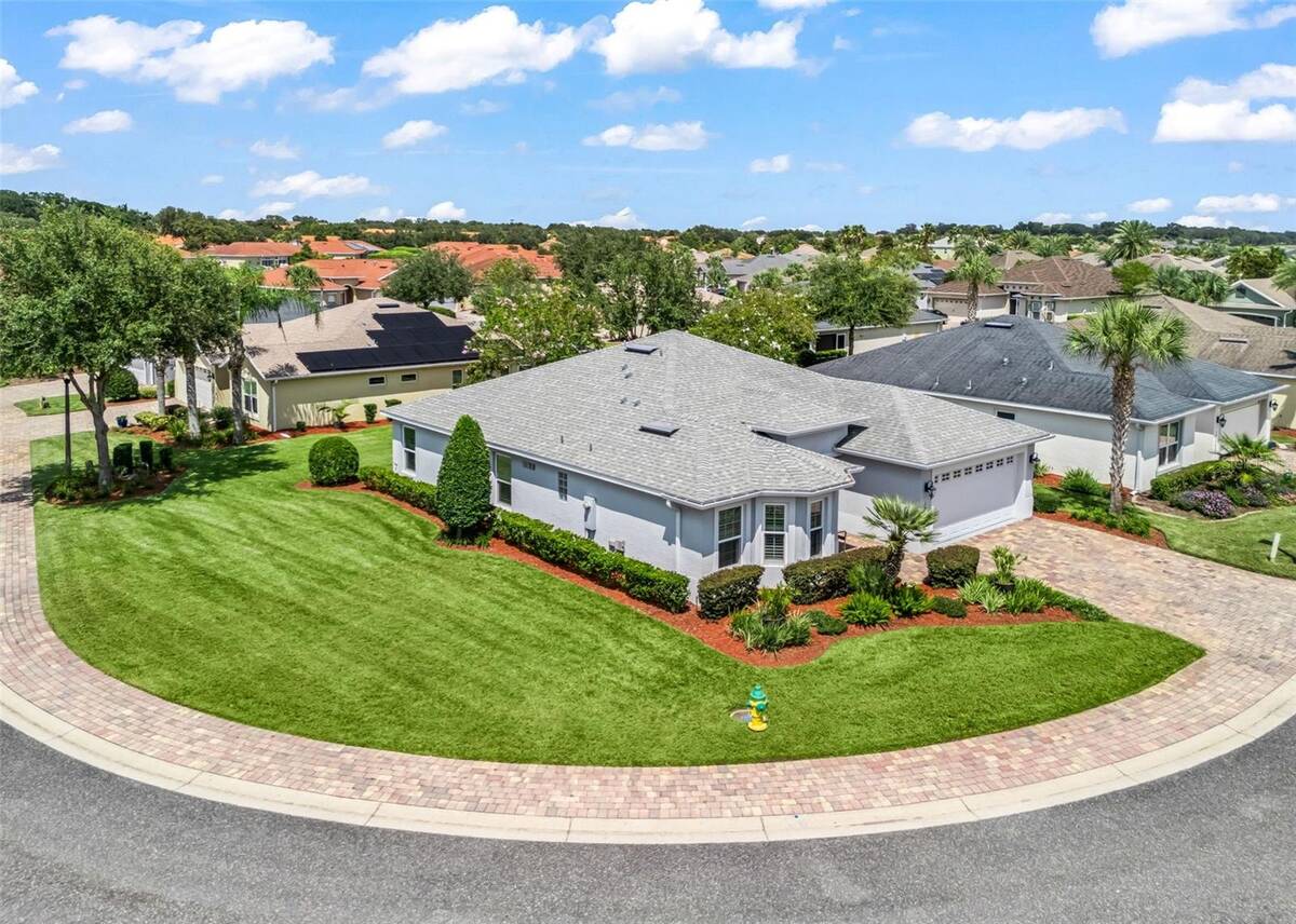 10038 Ketch Kay Lane, Oxford, FL 34484