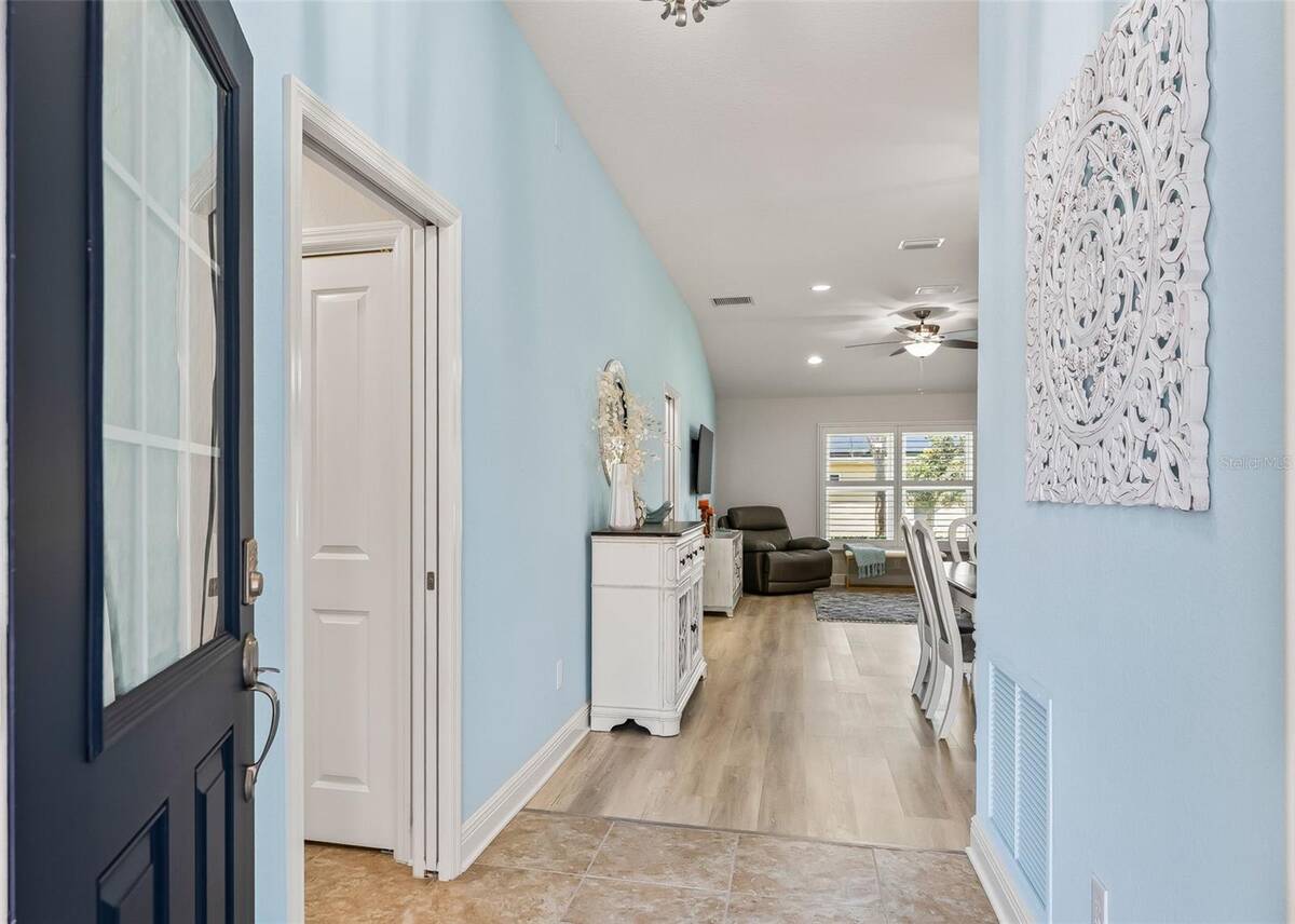 10038 Ketch Kay Lane, Oxford, FL 34484