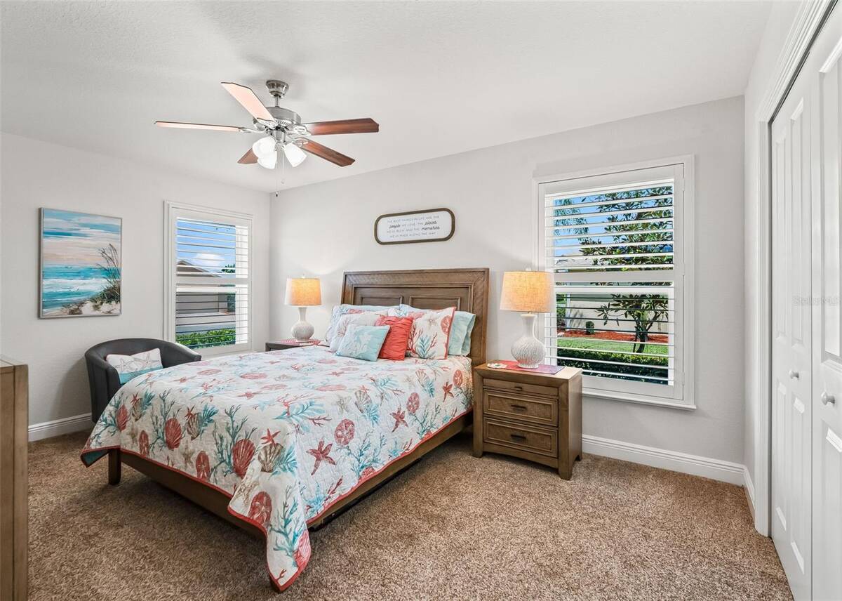10038 Ketch Kay Lane, Oxford, FL 34484