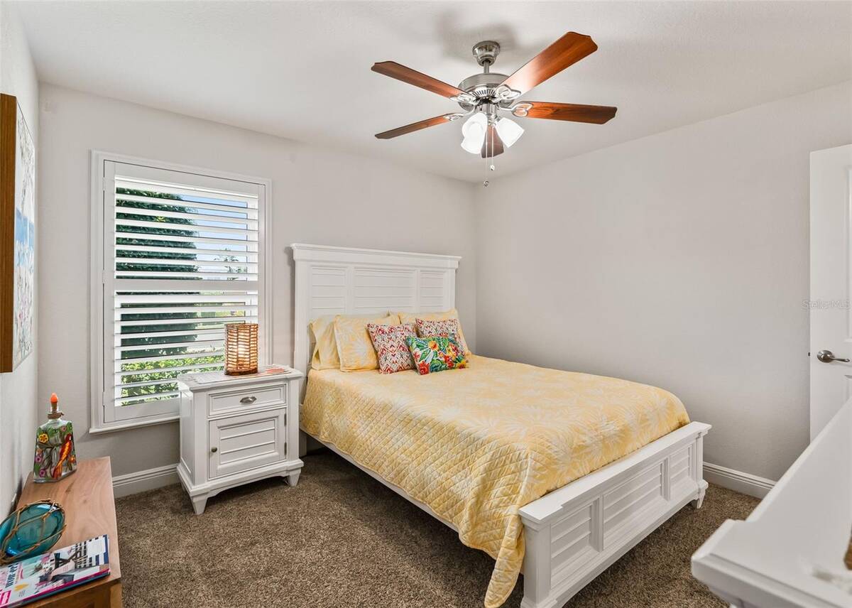 10038 Ketch Kay Lane, Oxford, FL 34484
