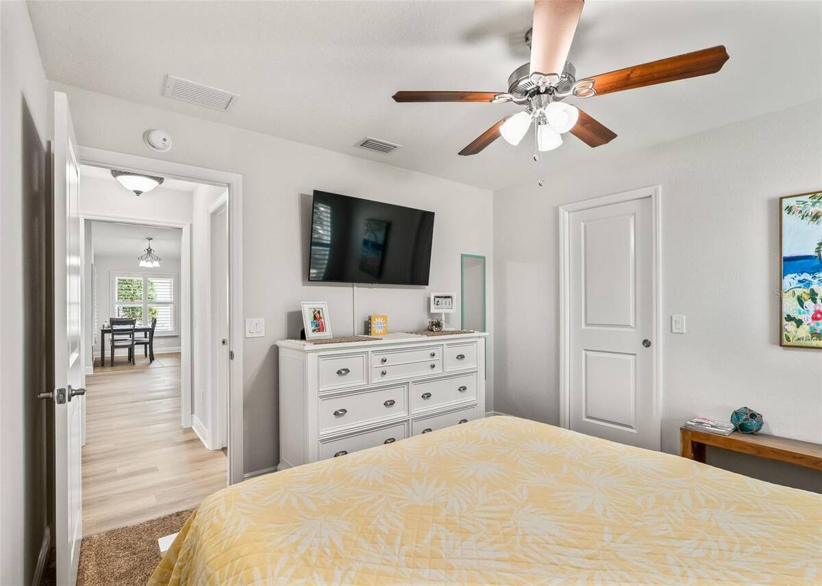 10038 Ketch Kay Lane, Oxford, FL 34484