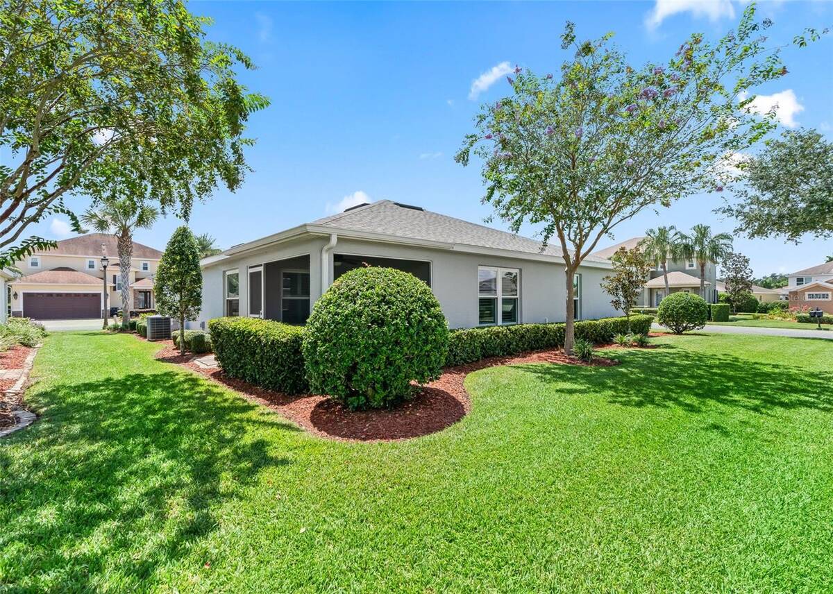 10038 Ketch Kay Lane, Oxford, FL 34484