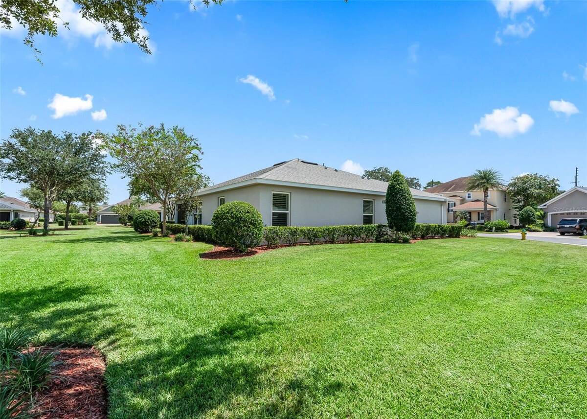 10038 Ketch Kay Lane, Oxford, FL 34484