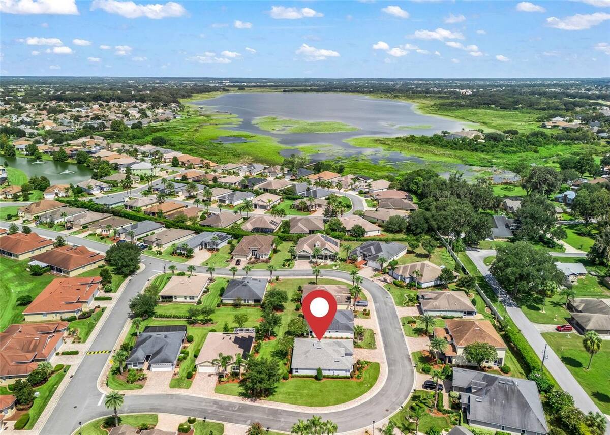 10038 Ketch Kay Lane, Oxford, FL 34484