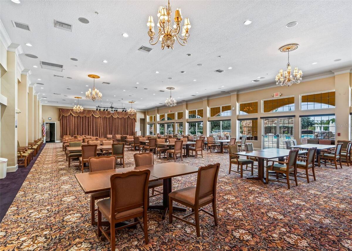 10038 Ketch Kay Lane, Oxford, FL 34484