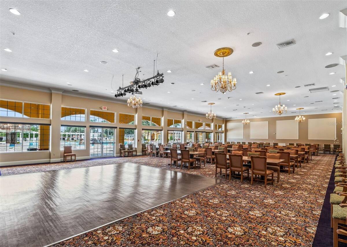 10038 Ketch Kay Lane, Oxford, FL 34484