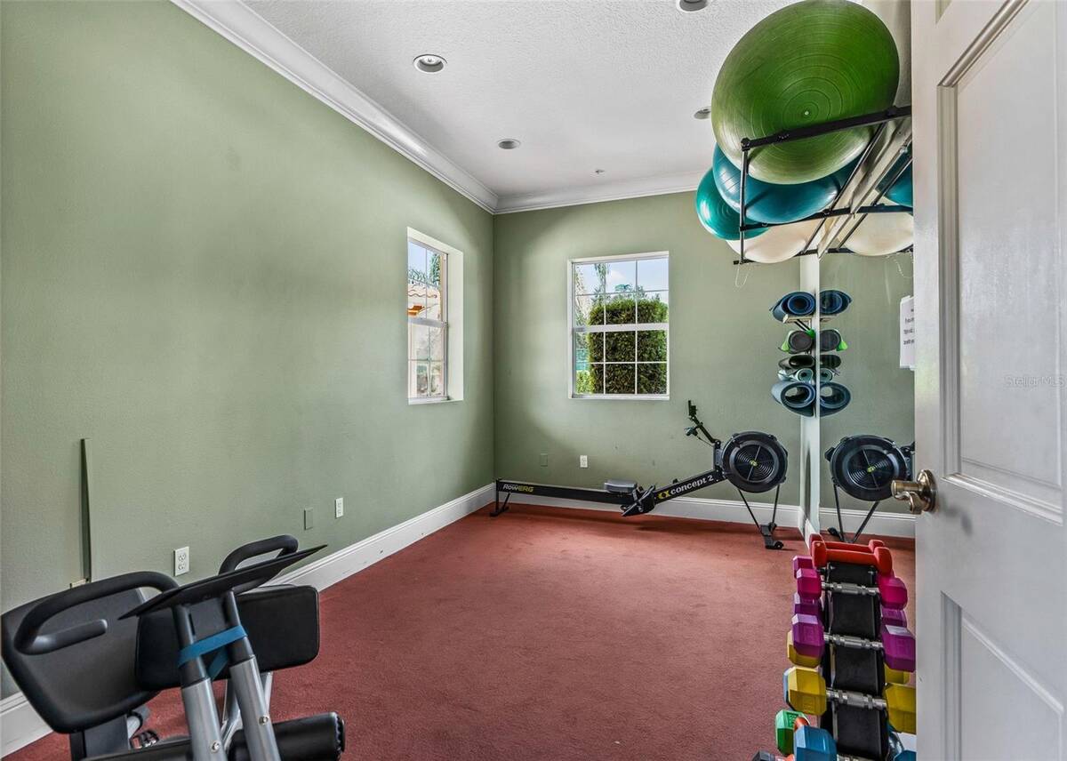 10038 Ketch Kay Lane, Oxford, FL 34484