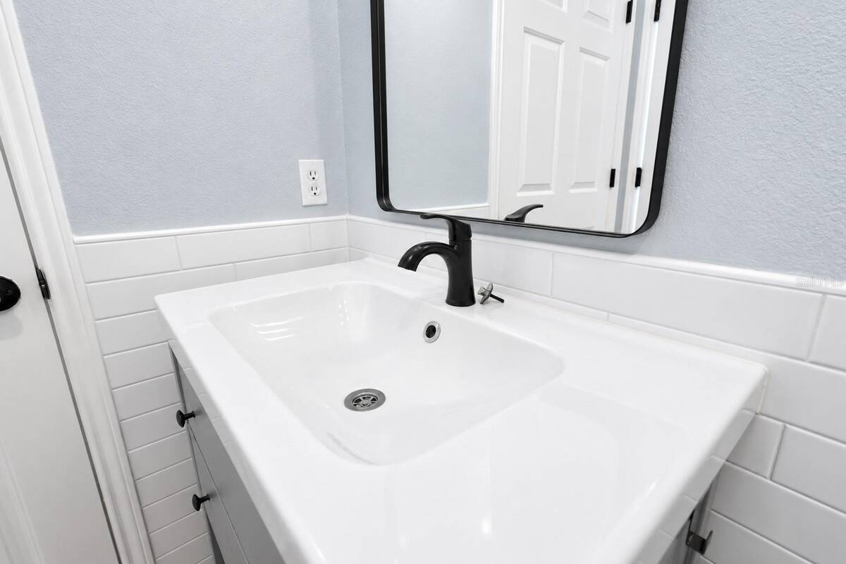 201 Longview Avenue, #202, Celebration, FL 34747
