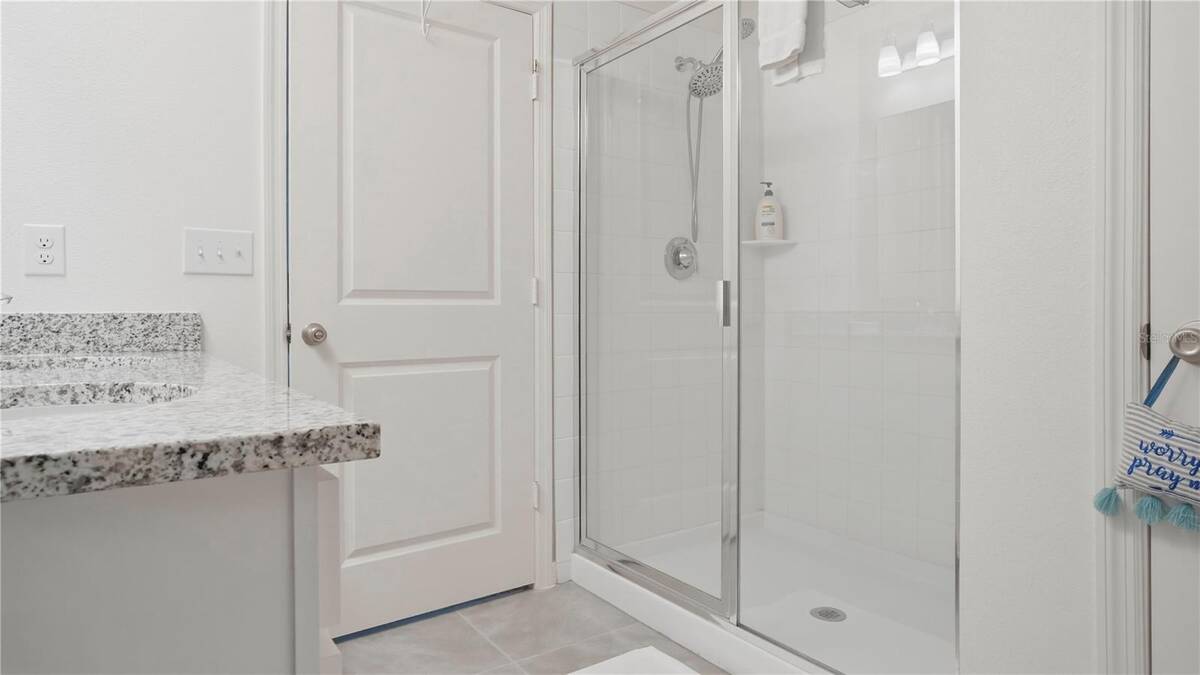 707 Chestnut Lane, Auburndale, FL 33823