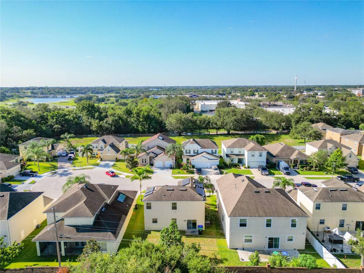 8735 Isla Bella Drive, Orlando, FL 32818
