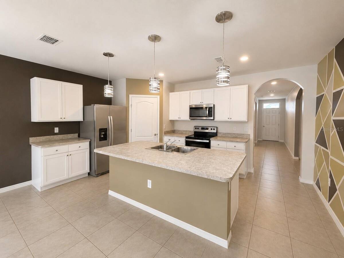 233 Tiffany Court, Kissimmee, FL 34758