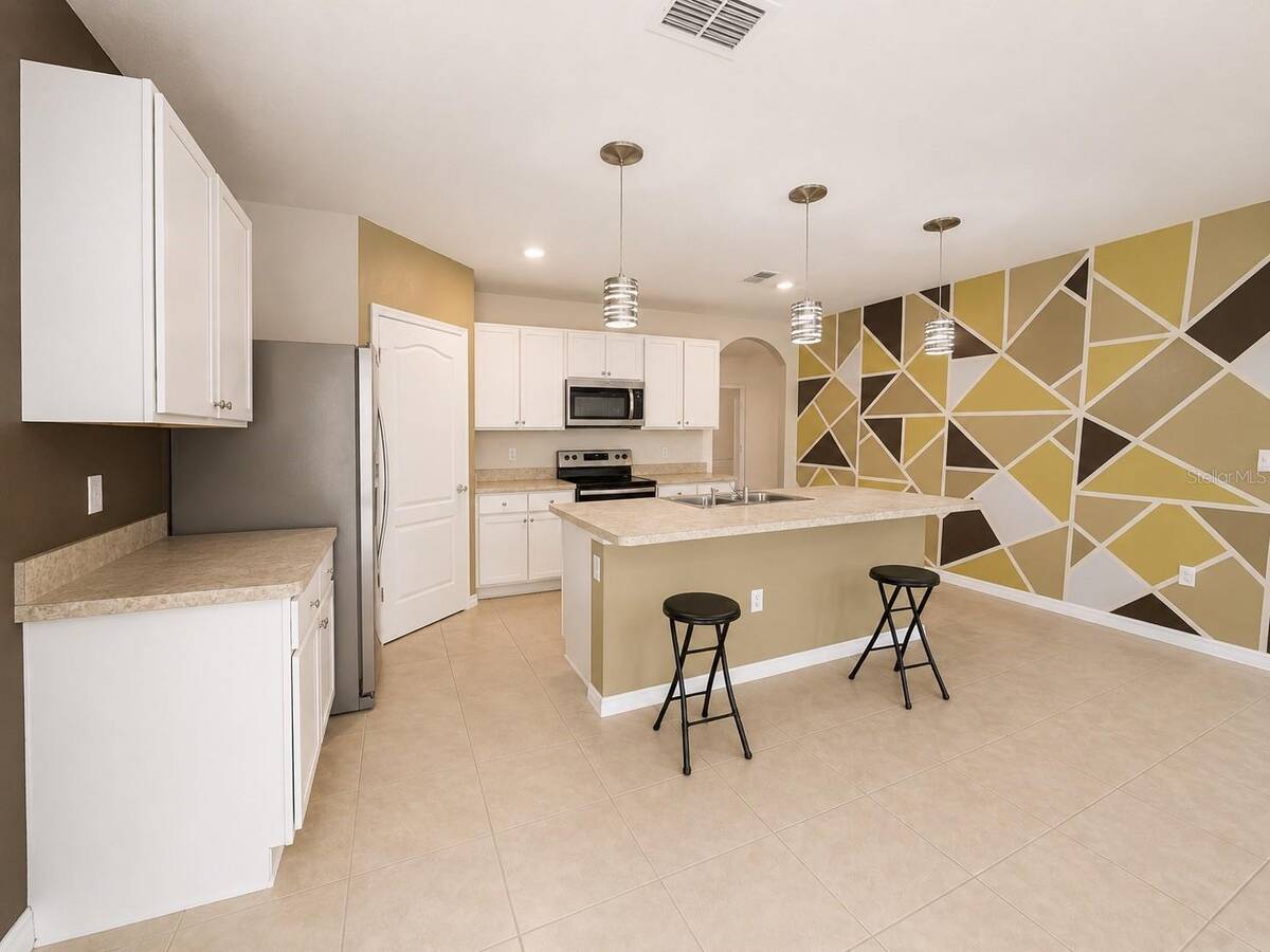 233 Tiffany Court, Kissimmee, FL 34758