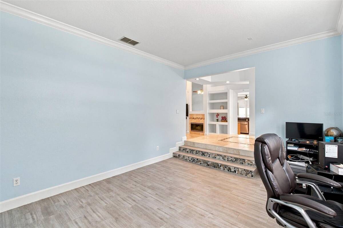 13711 Dornoch Drive, Orlando, FL 32828