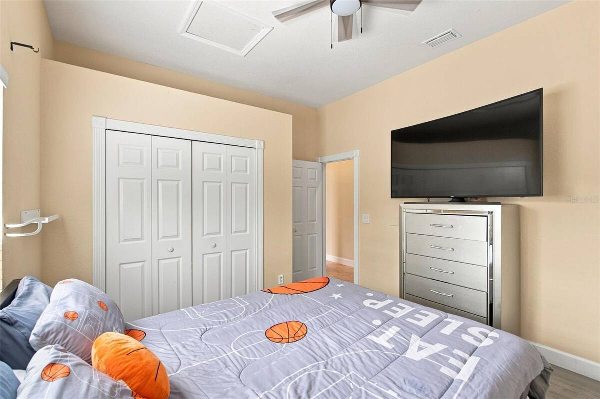 13711 Dornoch Drive, Orlando, FL 32828