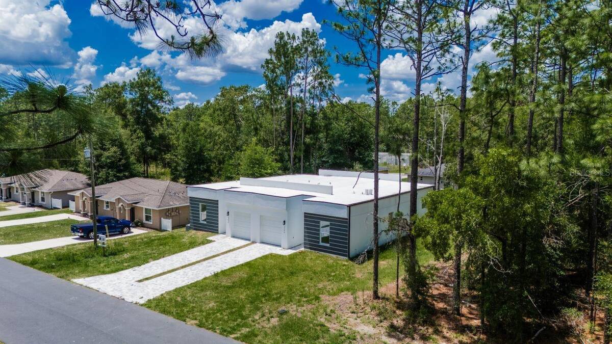 9298 N Mendoza Way, Citrus Springs, FL 34434
