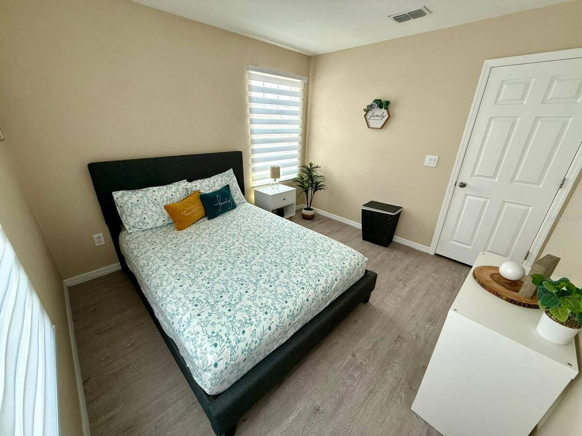 1732 Flourish Avenue, Kissimmee, FL 34744