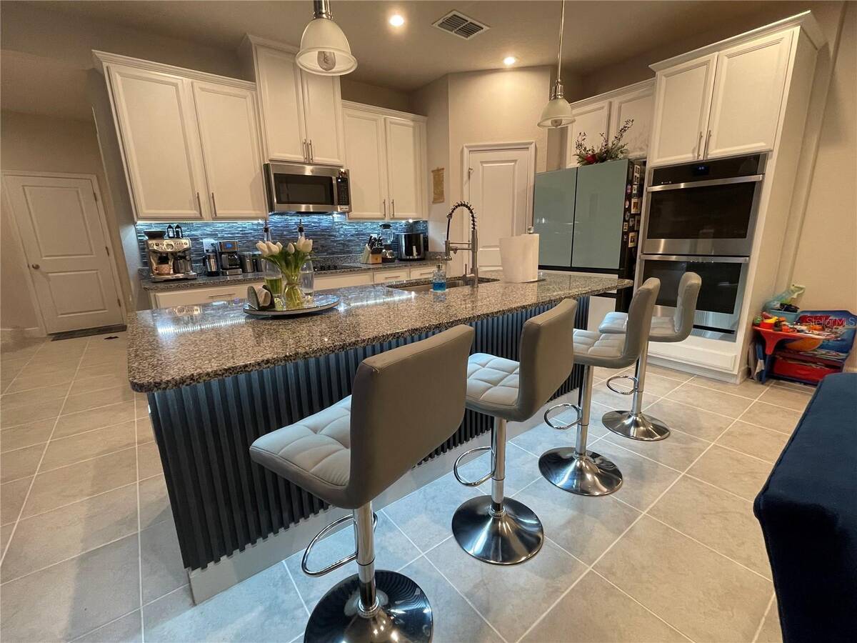 3182 Armstrong Spring Drive, Kissimmee, FL 34744