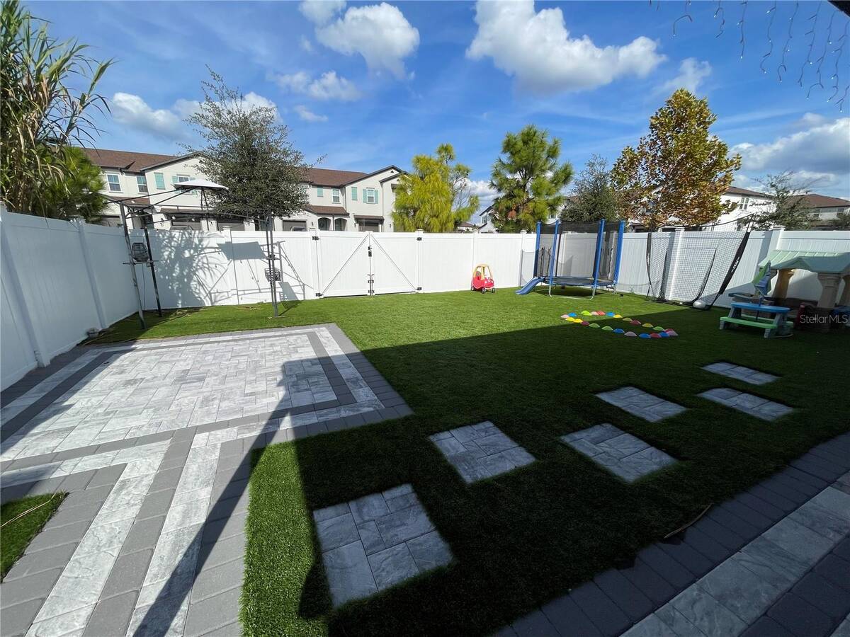3182 Armstrong Spring Drive, Kissimmee, FL 34744