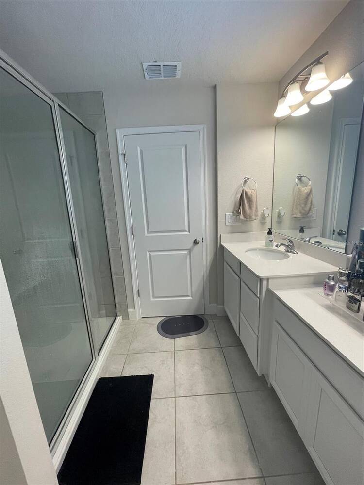 3182 Armstrong Spring Drive, Kissimmee, FL 34744