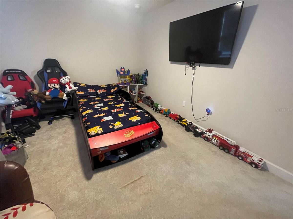 3182 Armstrong Spring Drive, Kissimmee, FL 34744