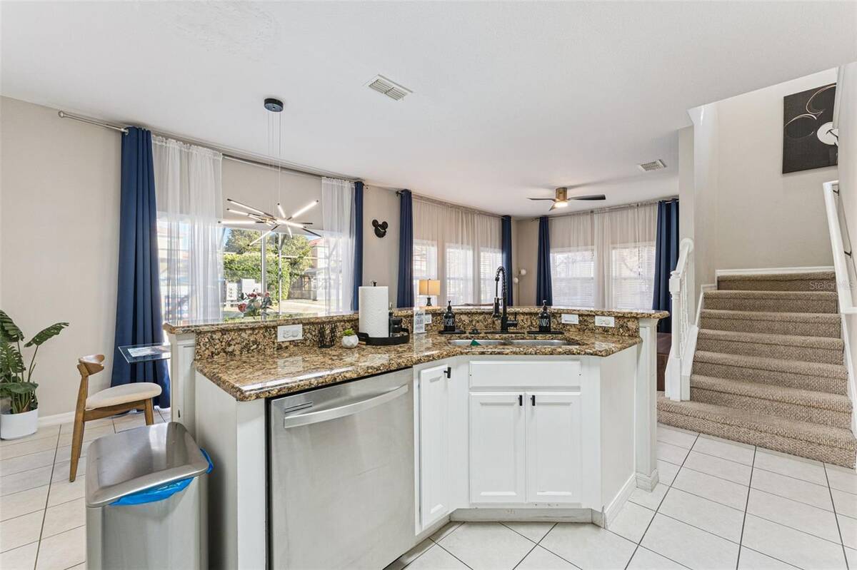 8572 Bay Lilly Loop, Kissimmee, FL 34747