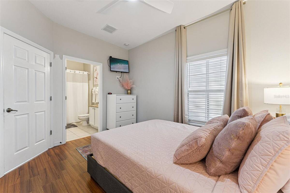 8572 Bay Lilly Loop, Kissimmee, FL 34747