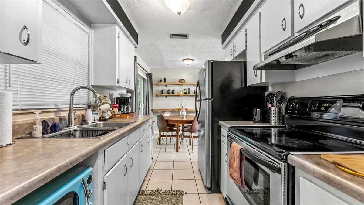 733-735 Longfellow Boulevard, Lakeland, FL 33801