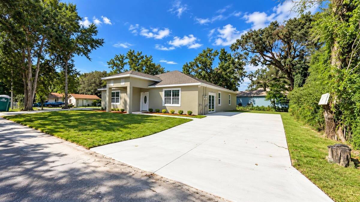 409 Beckley Street, Kissimmee, FL 34744