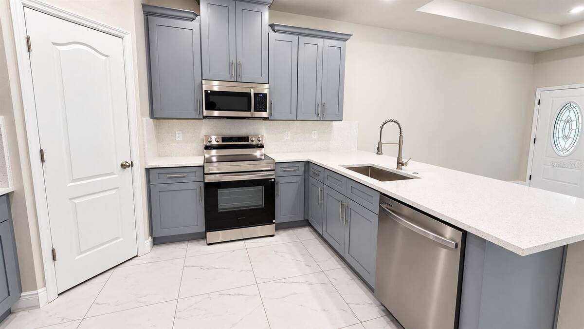 409 Beckley Street, Kissimmee, FL 34744