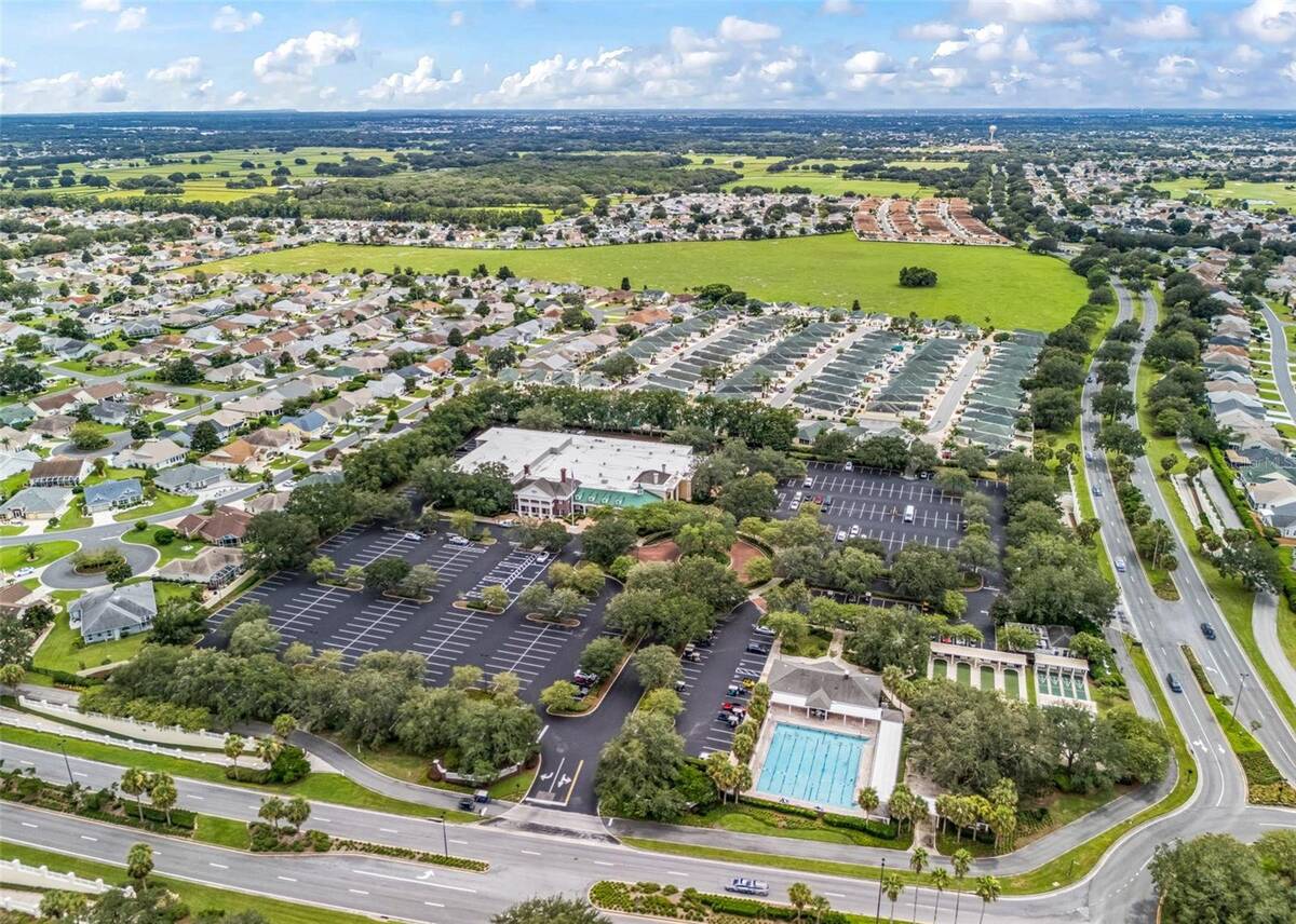 2595 Caribe Drive, The Villages, FL 32162