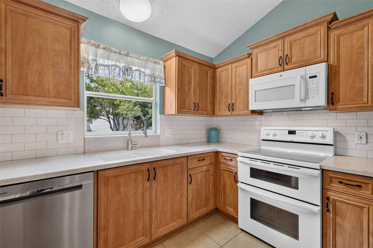 1911 Del Norte Drive, The Villages, FL 32159