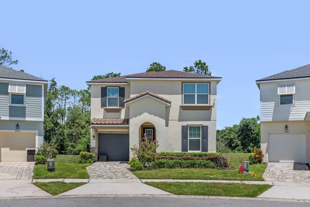 8923 Coconut Breeze Drive