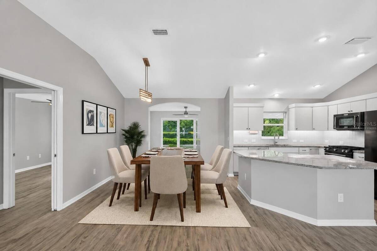 3254 Zipperer Way, The Villages, FL 32163