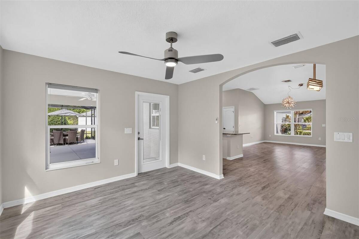 3254 Zipperer Way, The Villages, FL 32163