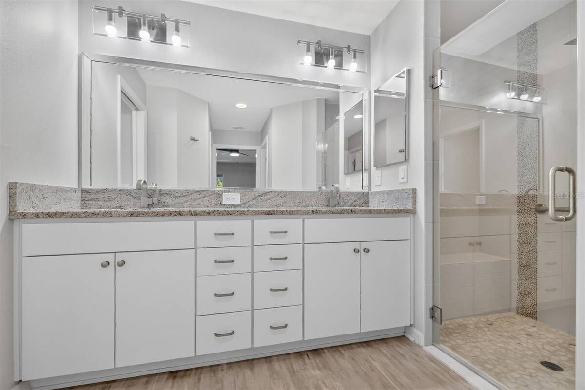 3254 Zipperer Way, The Villages, FL 32163