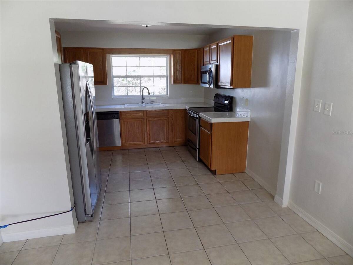 2747 Eastland Road, Mount Dora, FL 32757