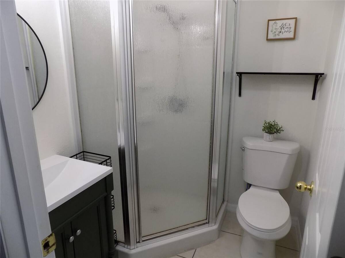 2747 Eastland Road, Mount Dora, FL 32757