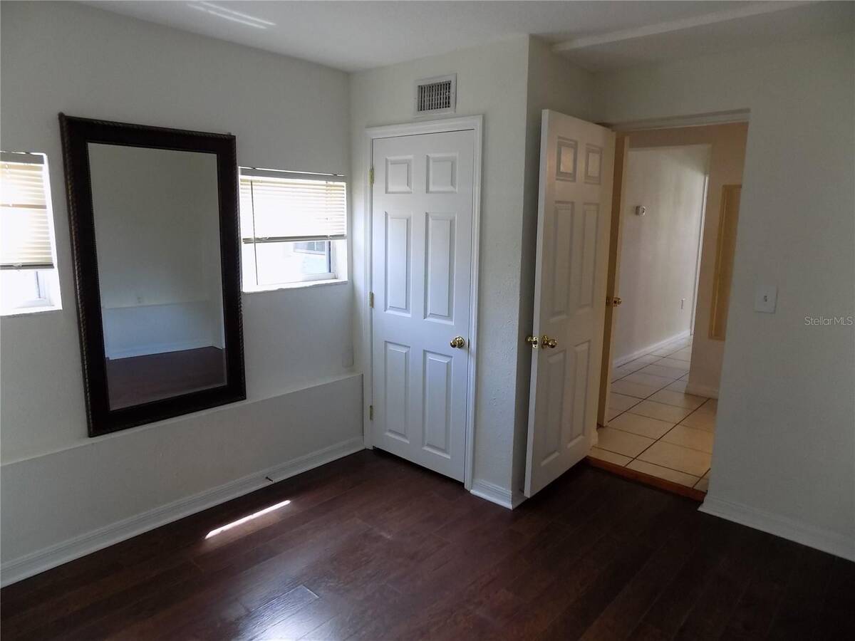 2747 Eastland Road, Mount Dora, FL 32757