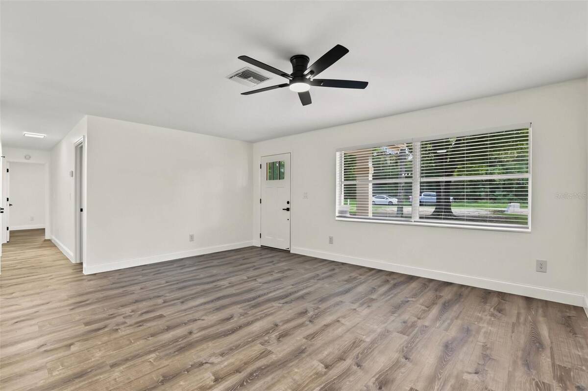 2070 Seminole Boulevard, Melbourne, FL 32904