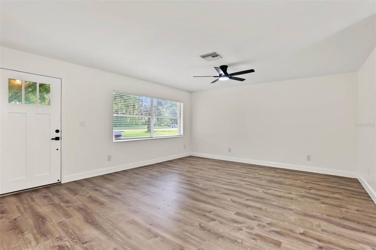 2070 Seminole Boulevard, Melbourne, FL 32904