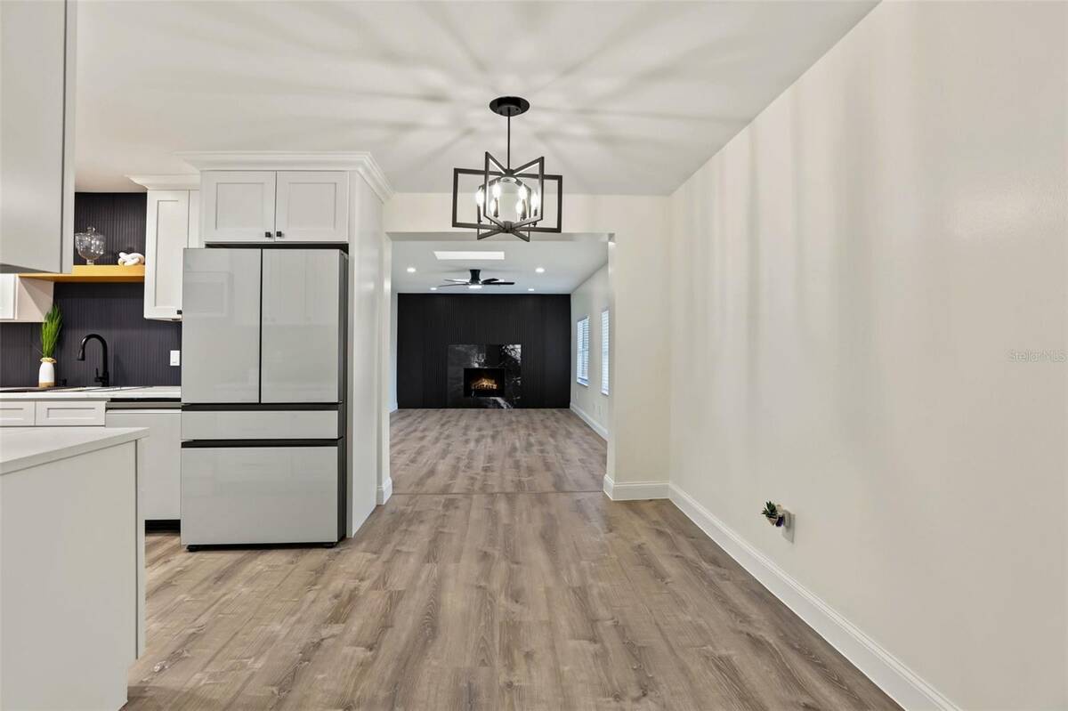 2070 Seminole Boulevard, Melbourne, FL 32904